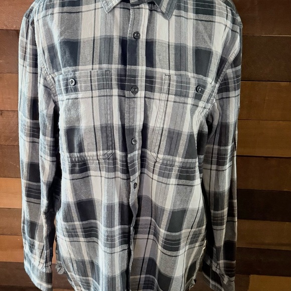 The North Face Gray Casual Button Down Shirt - Picture 1 of 5